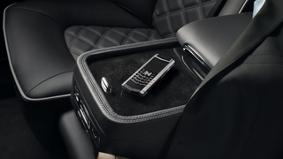 Ridiculous Rich Person Phone Brand Vertu Somehow Continues to Exist<em></em>